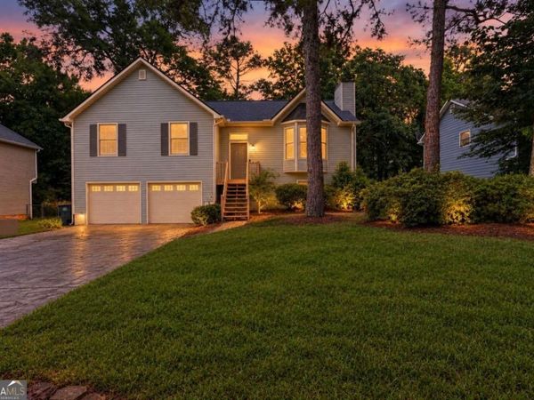 2562 Kennesaw Springs Court, Kennesaw, GA 30144