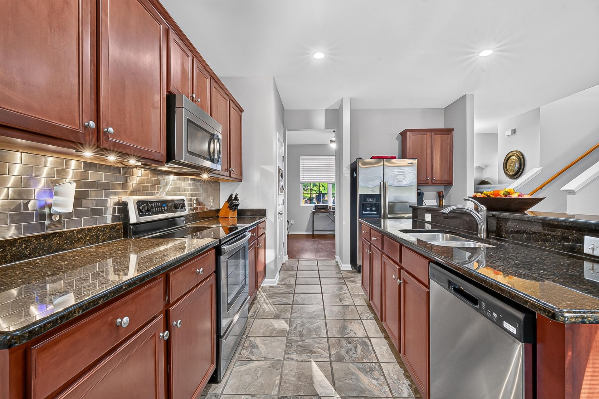 305 Deep River Road Photo 12