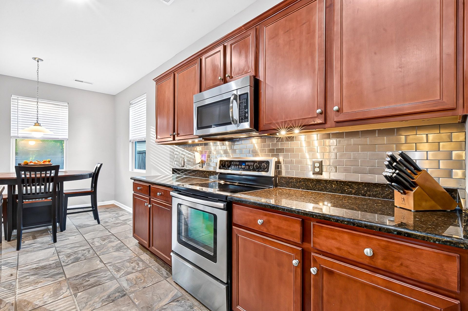 305 Deep River Road Photo 13