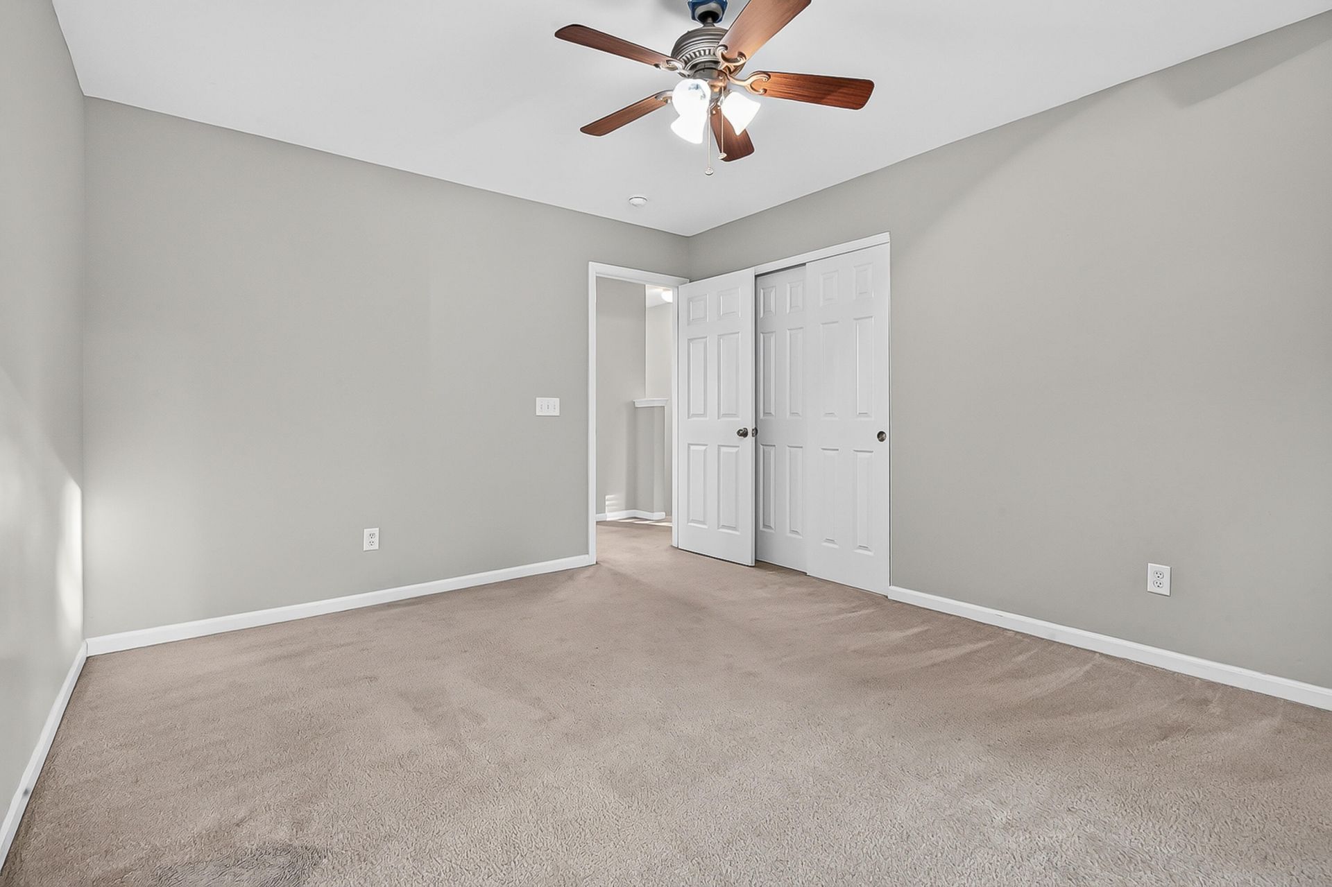 305 Deep River Road Photo 31