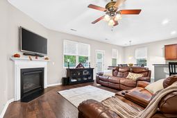 305 Deep River Road photo 4