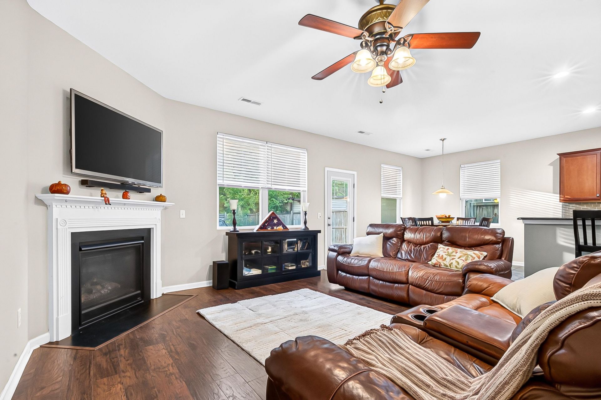305 Deep River Road Photo 5
