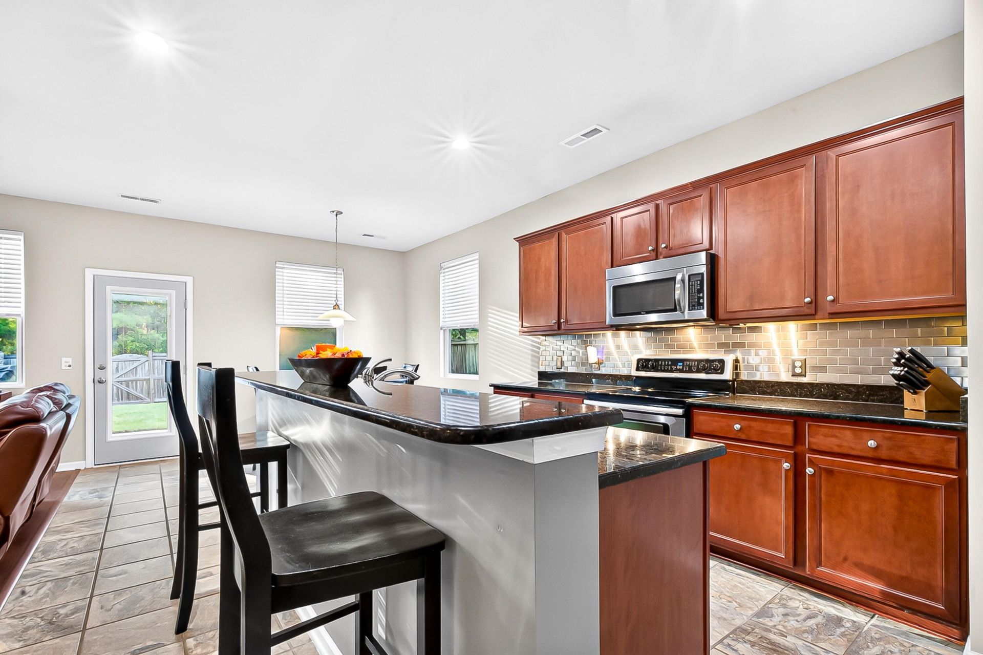 305 Deep River Road Photo 9