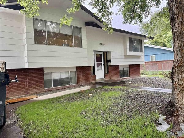 1017 York Street, Montrose, CO 81401