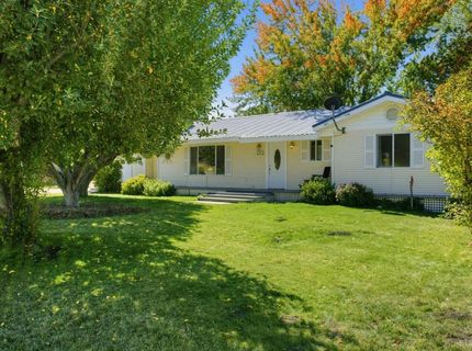 426 Rancho Circle Drive, Loyalton, CA 96118 Photo