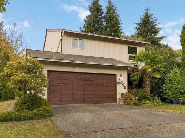 4095 Beam Cres, Saanich, BC V8N 5Y7