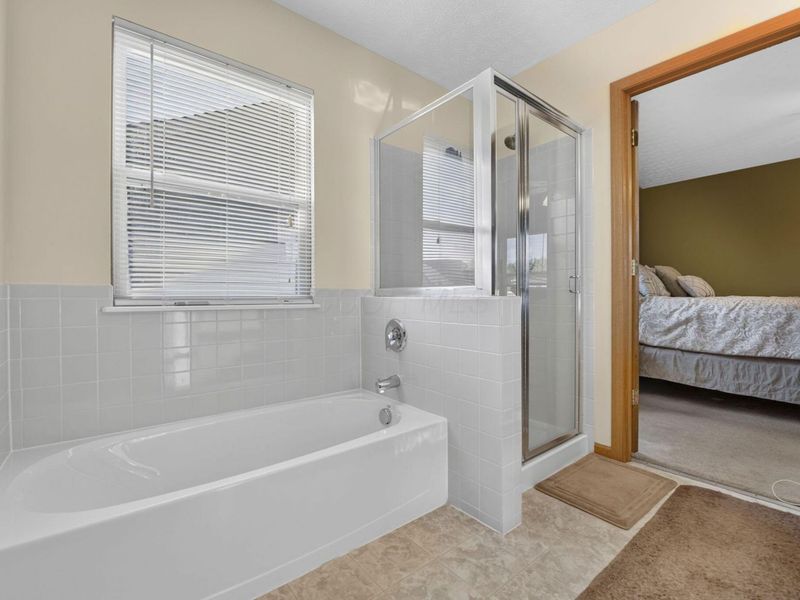 1548 Grove Hill Drive, Columbus, OH 43240 Photo 20