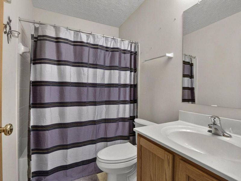1548 Grove Hill Drive, Columbus, OH 43240 Photo 26