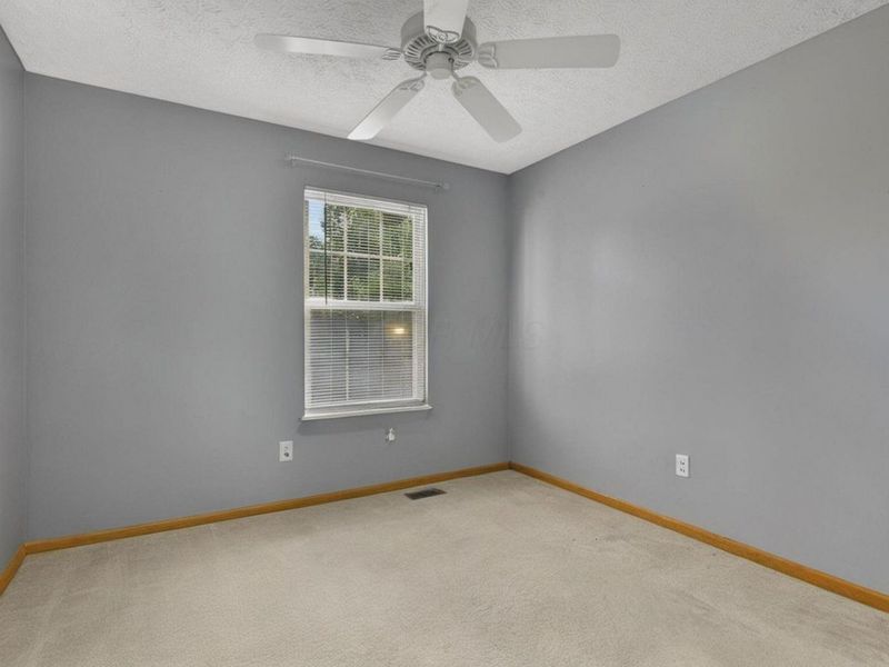 1548 Grove Hill Drive, Columbus, OH 43240 Photo 29