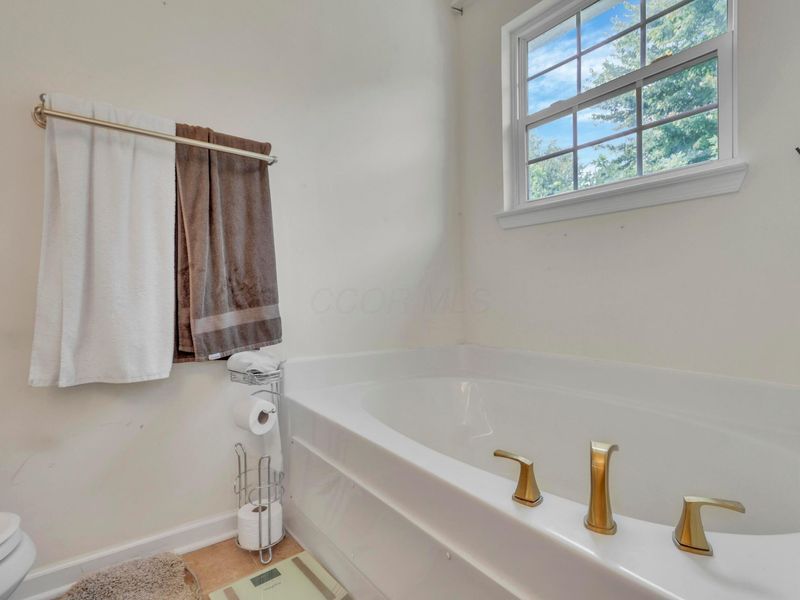 130 Royalty Drive, Etna, OH 43062 Photo 32