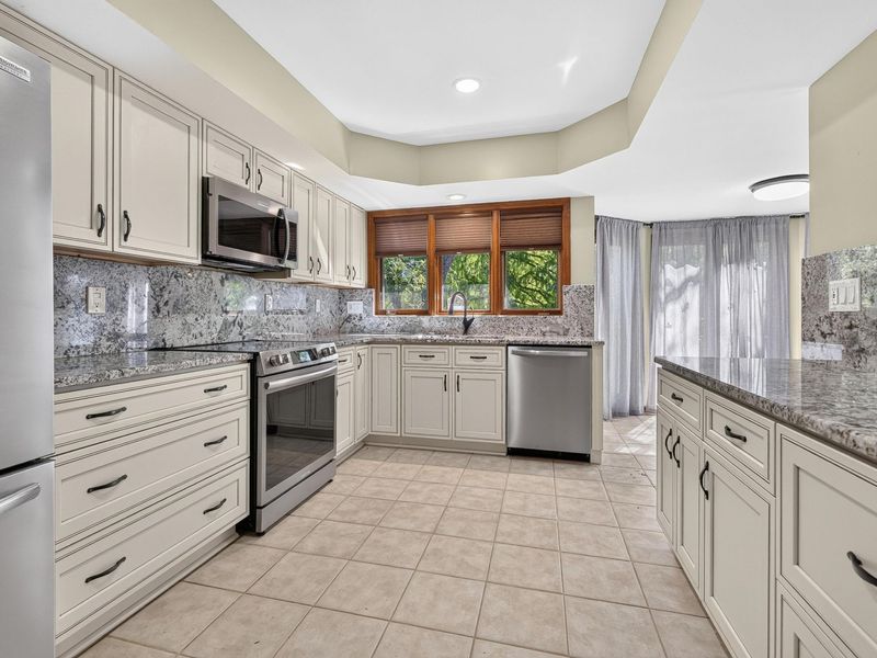 7634 Heatherwood Drive NW, Canal Winchester, OH 43110 Photo 16