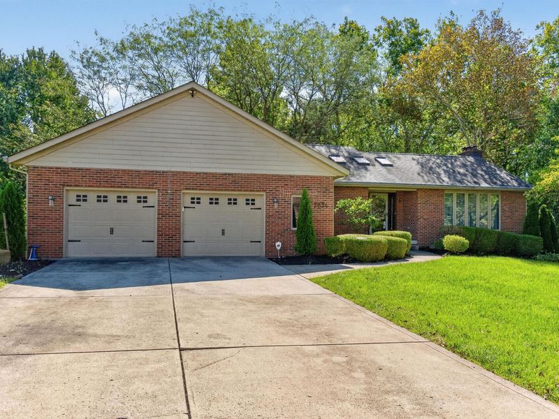 7634 Heatherwood Drive NW, Canal Winchester, OH 43110 Photo 3