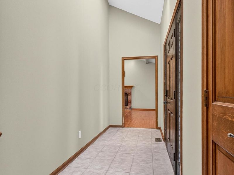 7634 Heatherwood Drive NW, Canal Winchester, OH 43110 Photo 9