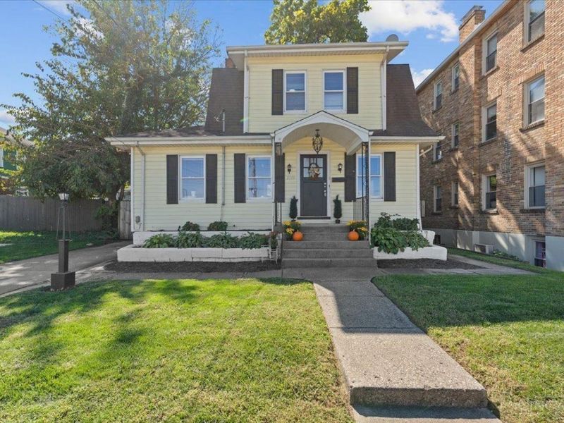 2775 Robertson Avenue, Cincinnati, OH 45209 Photo 1