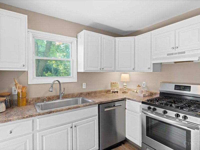 2775 Robertson Avenue, Cincinnati, OH 45209 Photo 11