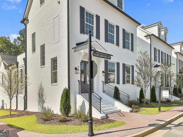 940 Laurel Brooke Avenue, Peachtree City, GA 30269