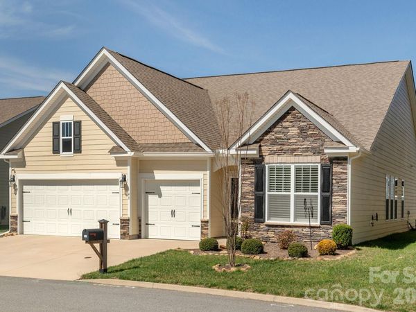 748 Summerfield Place , Flat Rock, NC 28731