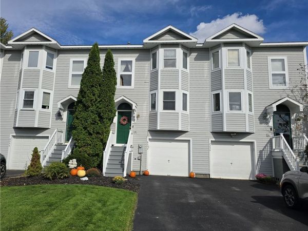 8252 Boatwatch Drive, Baldwinsville, NY 13027