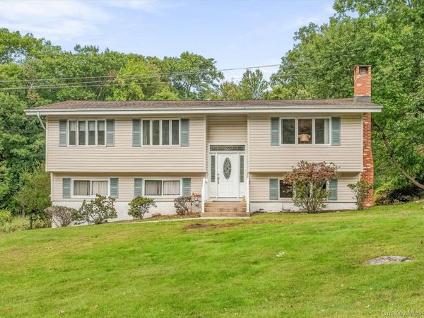 24 Dorchester Drive , Airmont, NY 10952