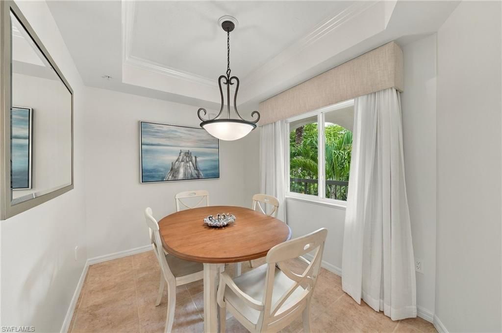 221 9th St S, Unit 219, Naples, FL 34102 Photo