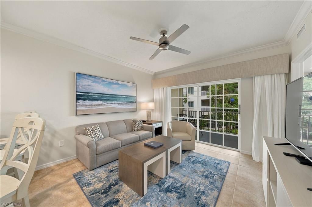 221 9th St S, Unit 219, Naples, FL 34102 Photo