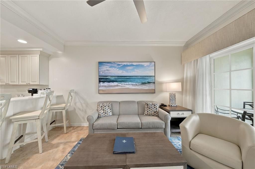 221 9th St S, Unit 219, Naples, FL 34102 Photo