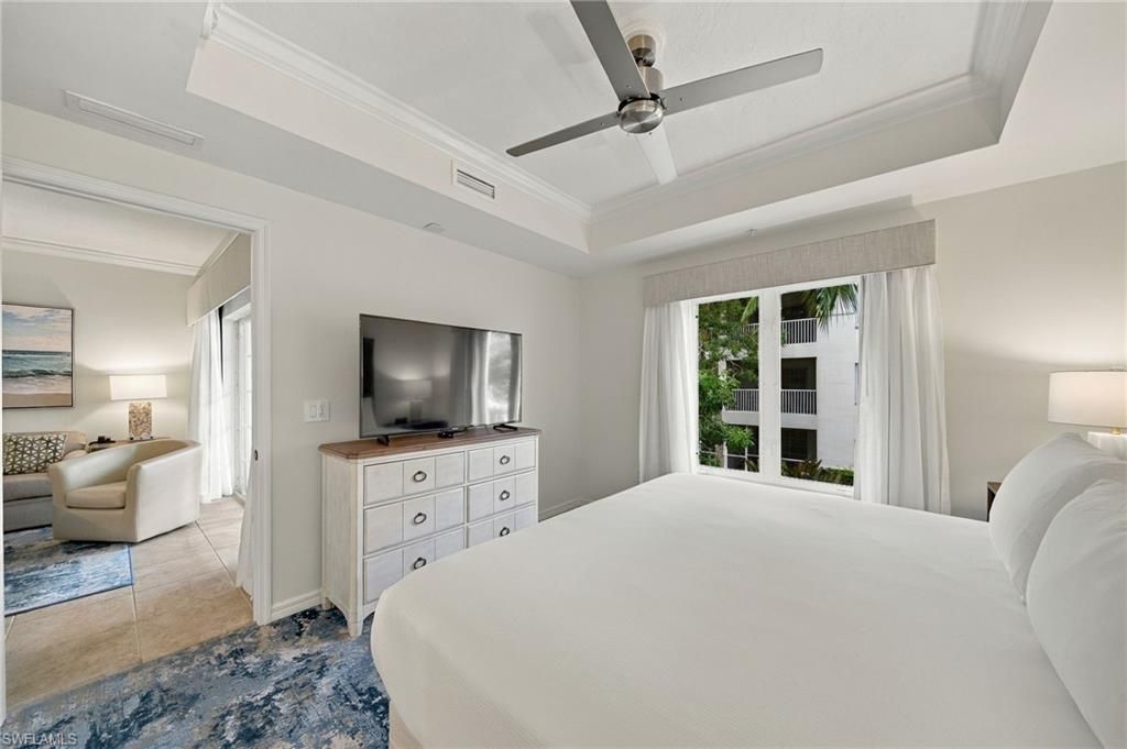 221 9th St S, Unit 219, Naples, FL 34102 Photo
