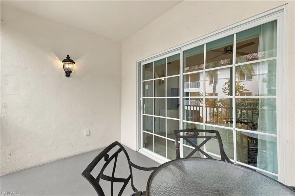 221 9th St S, Unit 219, Naples, FL 34102 Photo