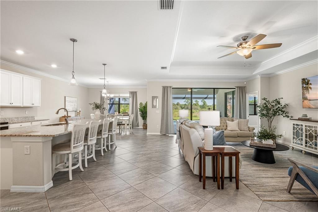 17620 Kinzie Ln, Estero, FL 33928 Photo