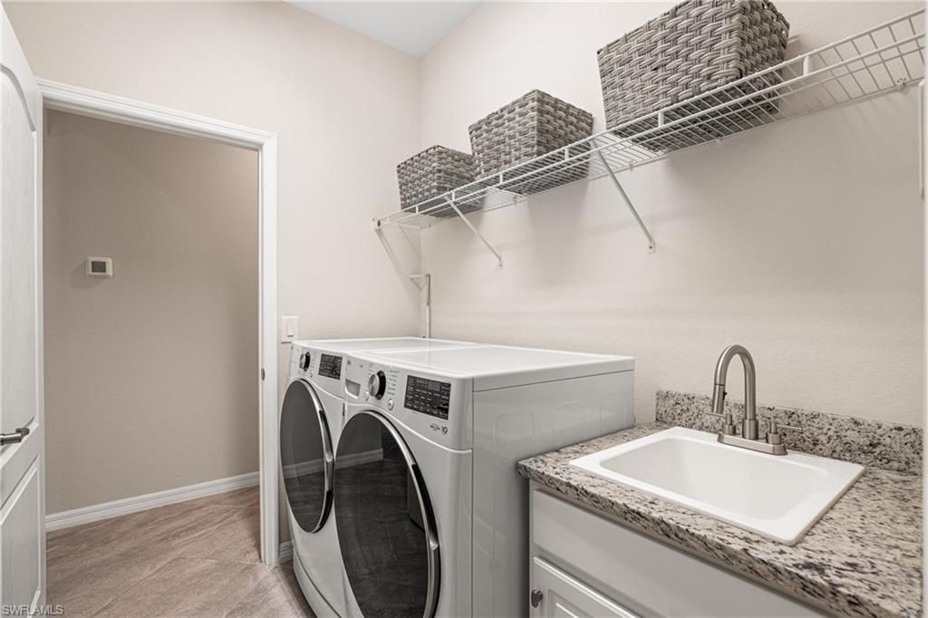 17620 Kinzie Ln, Estero, FL 33928 Photo