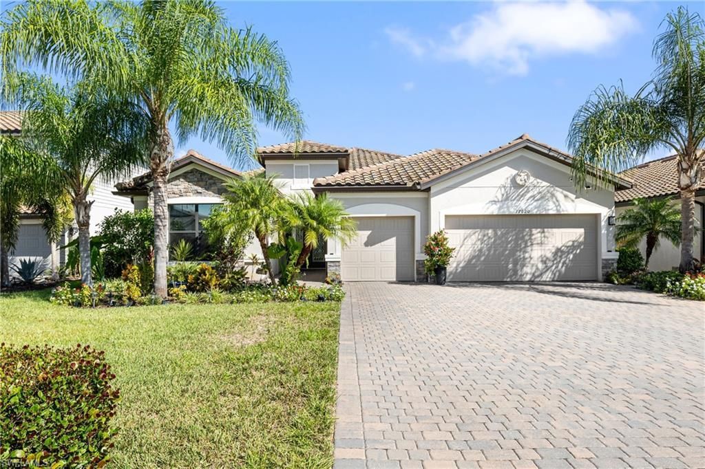 17620 Kinzie Ln, Estero, FL 33928 Photo