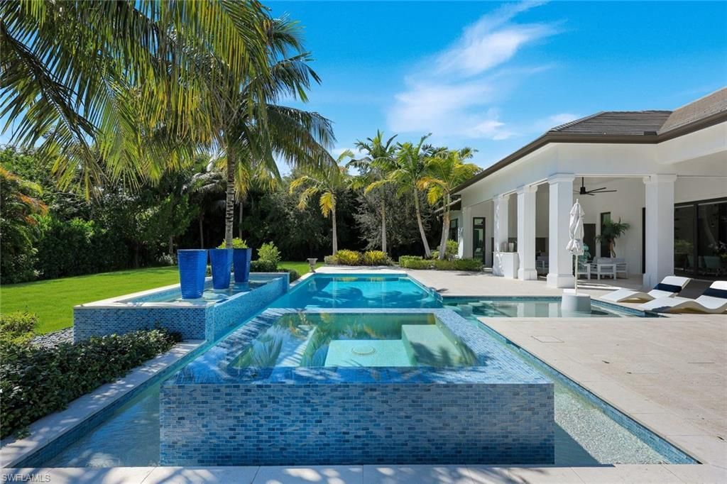 112 Hickory Rd , Naples, FL 34108 Photo