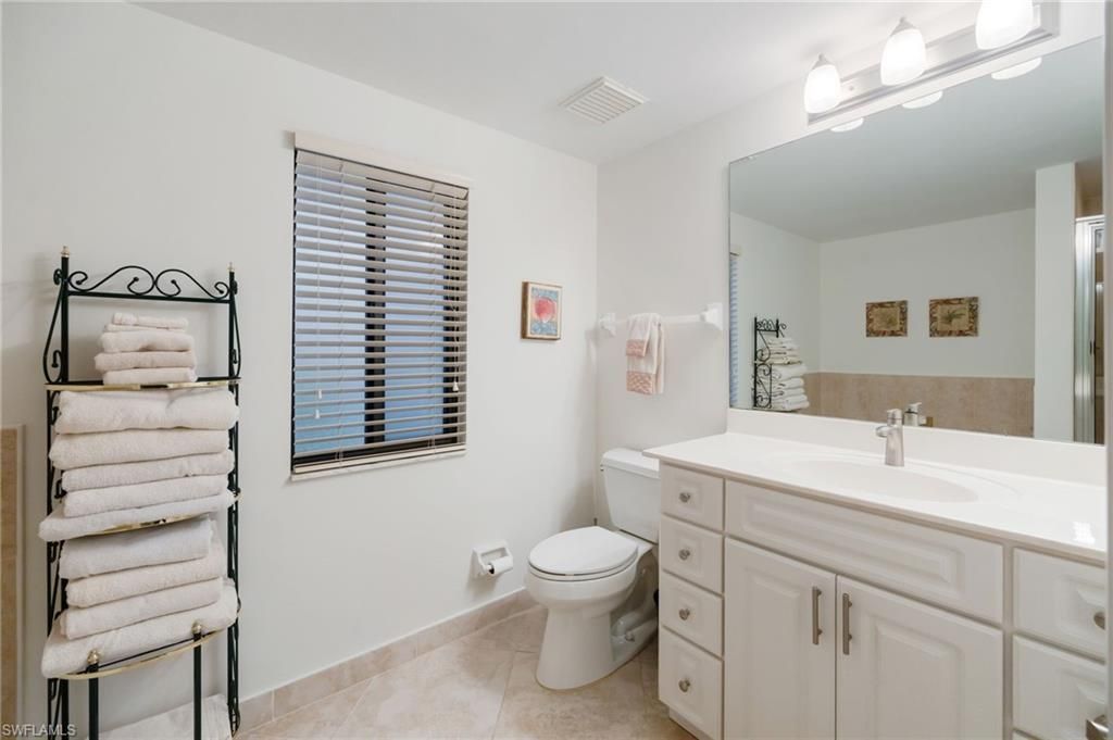 6760 Pelican Bay Blvd , Unit 315, Naples, FL 34108 Photo