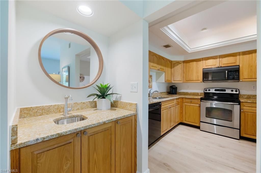 6760 Pelican Bay Blvd , Unit 315, Naples, FL 34108 Photo