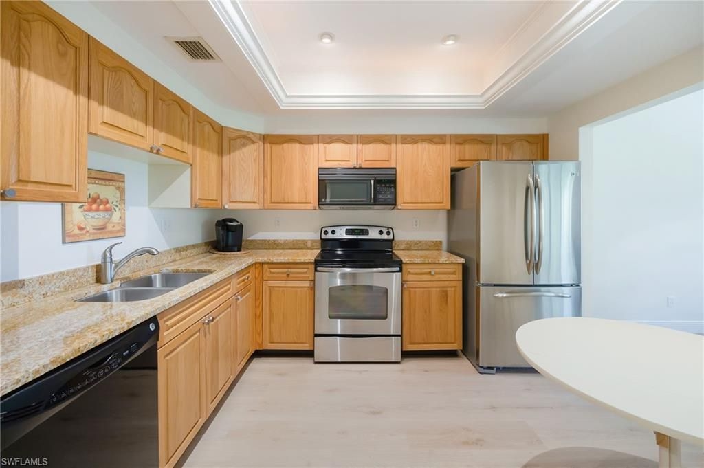 6760 Pelican Bay Blvd , Unit 315, Naples, FL 34108 Photo