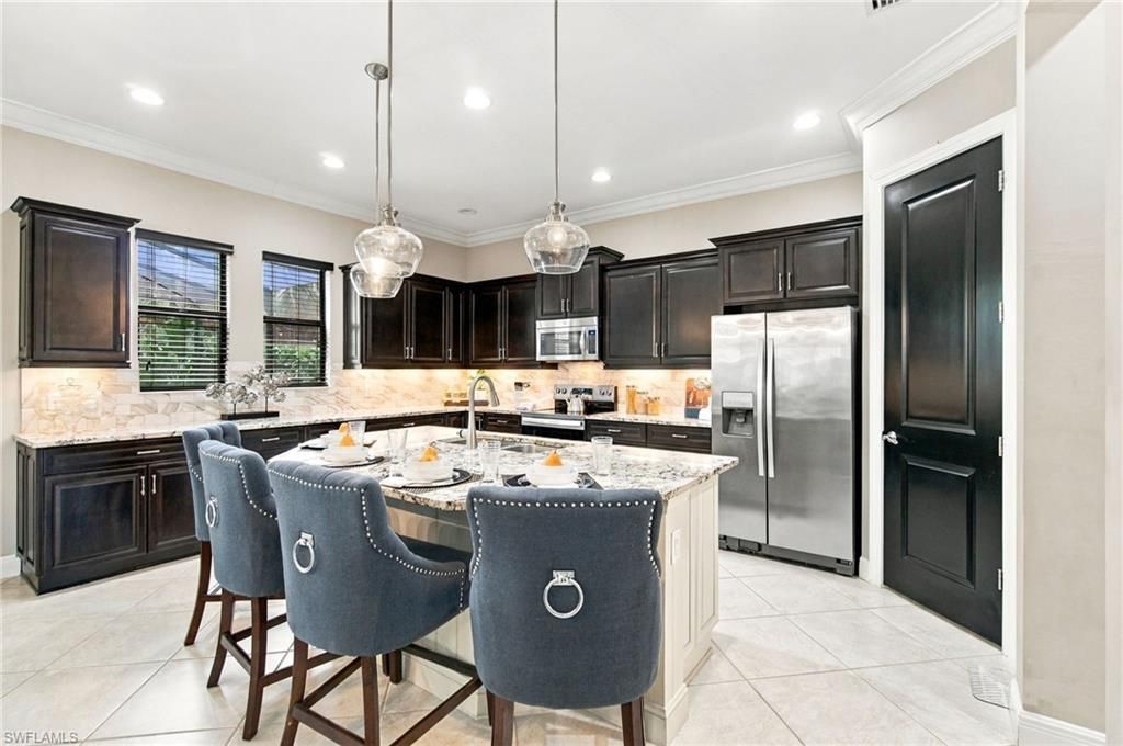 4391 Raffia Palm Cir , Naples, FL 34119 Photo