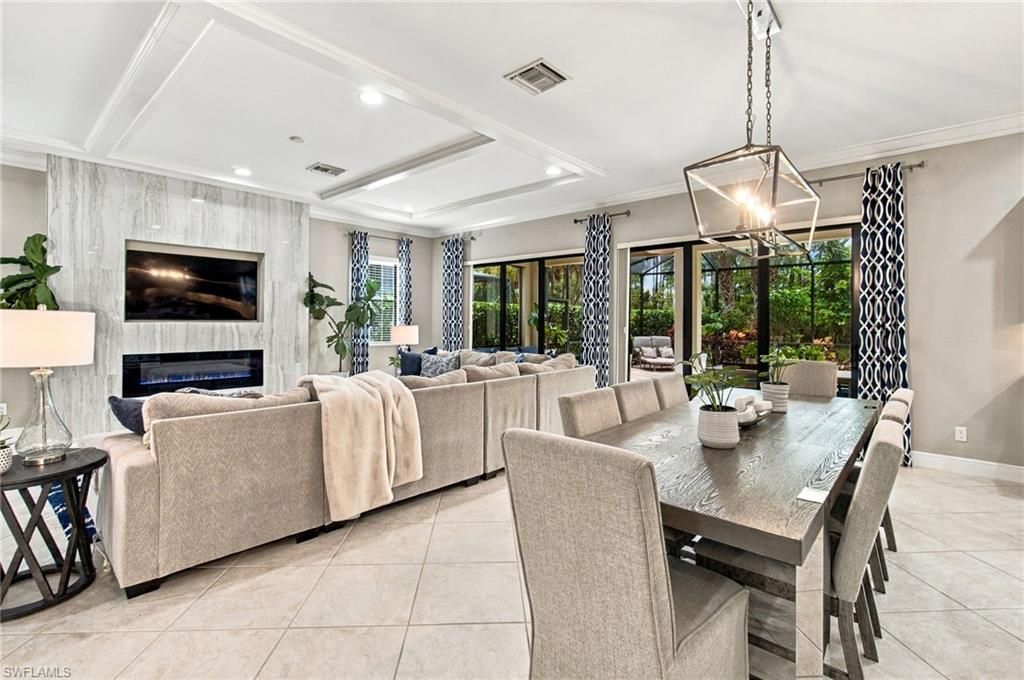 4391 Raffia Palm Cir , Naples, FL 34119 Photo