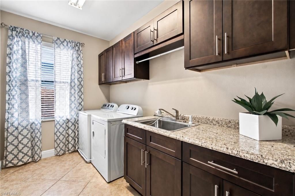 4391 Raffia Palm Cir , Naples, FL 34119 Photo