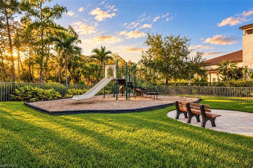 4391 Raffia Palm Cir , Naples, FL 34119 Photo