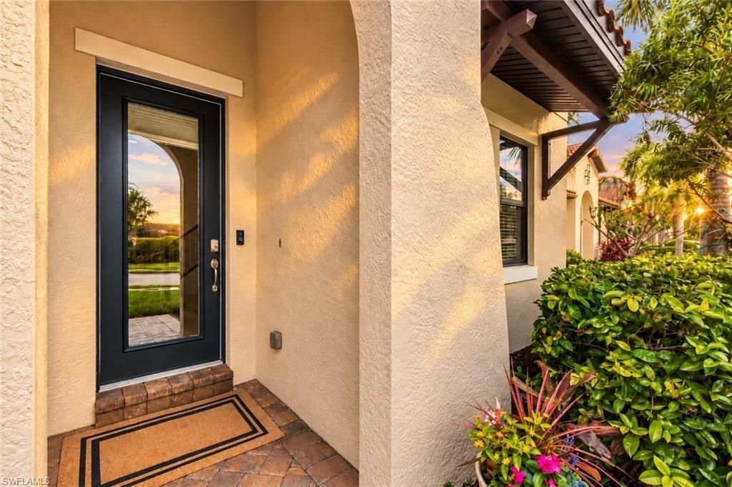 4391 Raffia Palm Cir , Naples, FL 34119 Photo