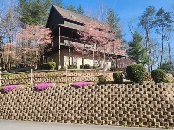 3416 Brook Stone Way, Pigeon Forge, TN 37863
