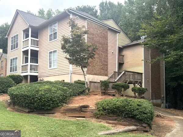 5539 Mountain Springs Circle, Stone Mountain, GA 30088