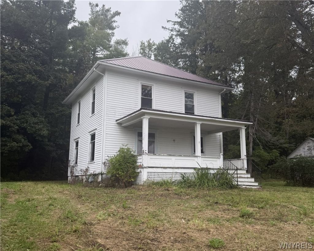 45 N Academy Street, Wyoming, NY 14591 Main Photo
