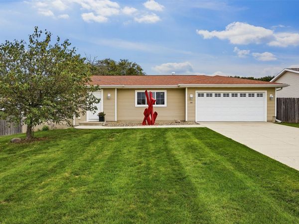255 S 21st Street Court , Marion, IA 52302