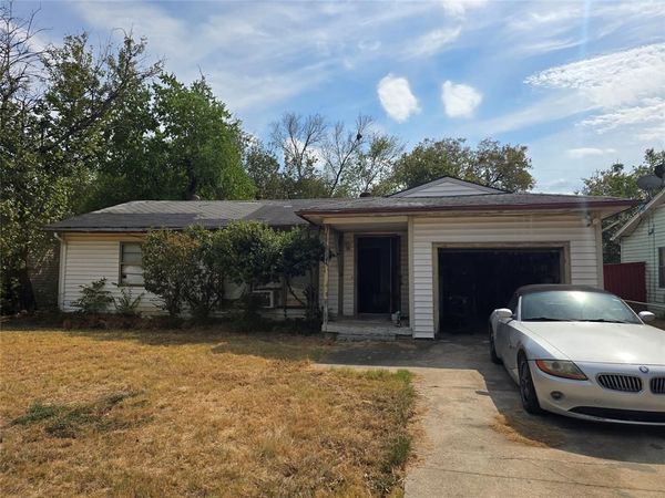 2206 Anderson Street, Irving, TX 75062