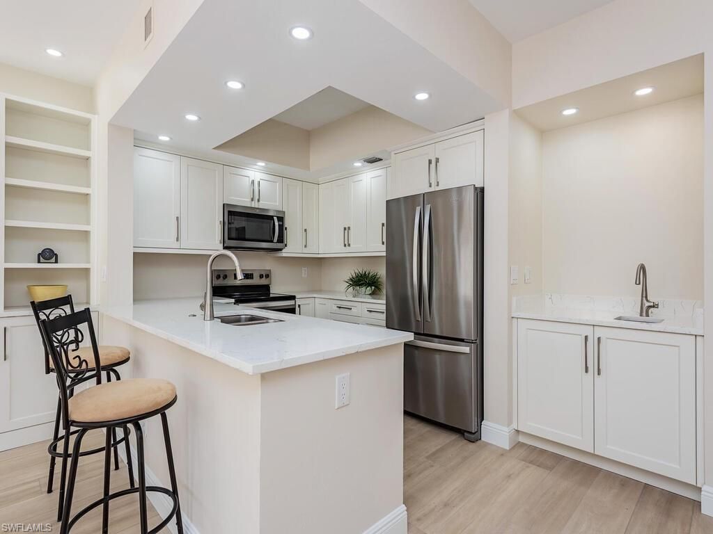 6820 Pelican Bay Blvd , Unit 132, Naples, FL 34108 Photo