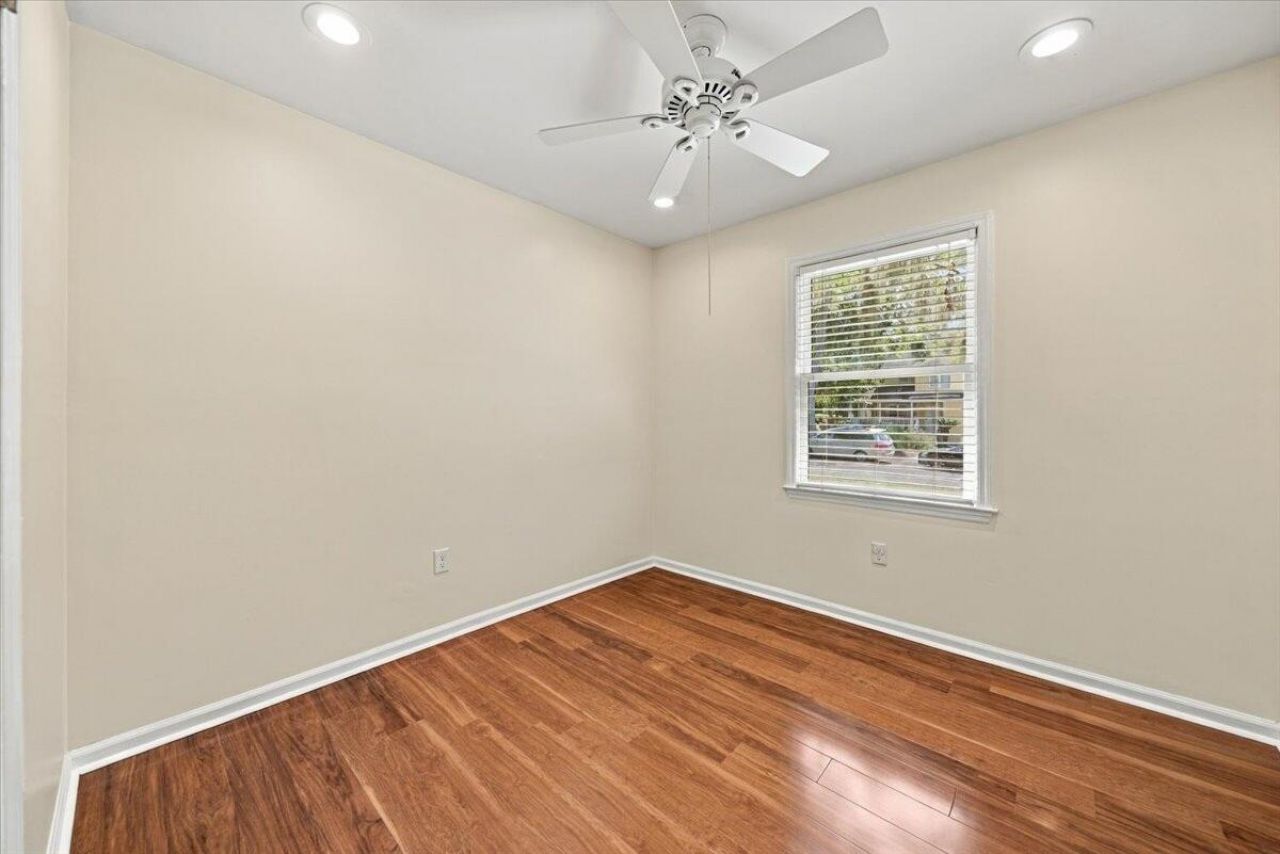 4552 Flynn Drive Photo 11