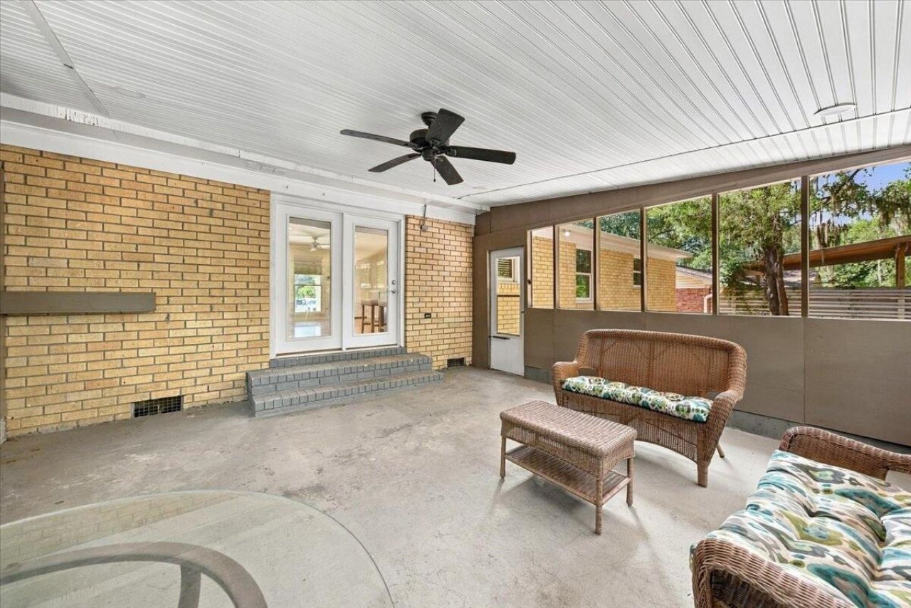 4552 Flynn Drive Photo 22