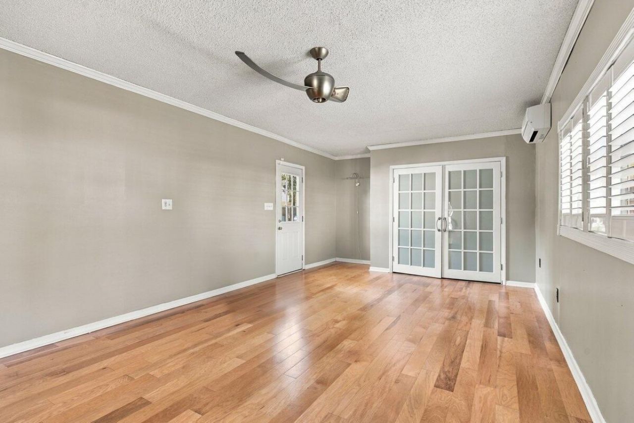 8535 Randall Court Photo 7
