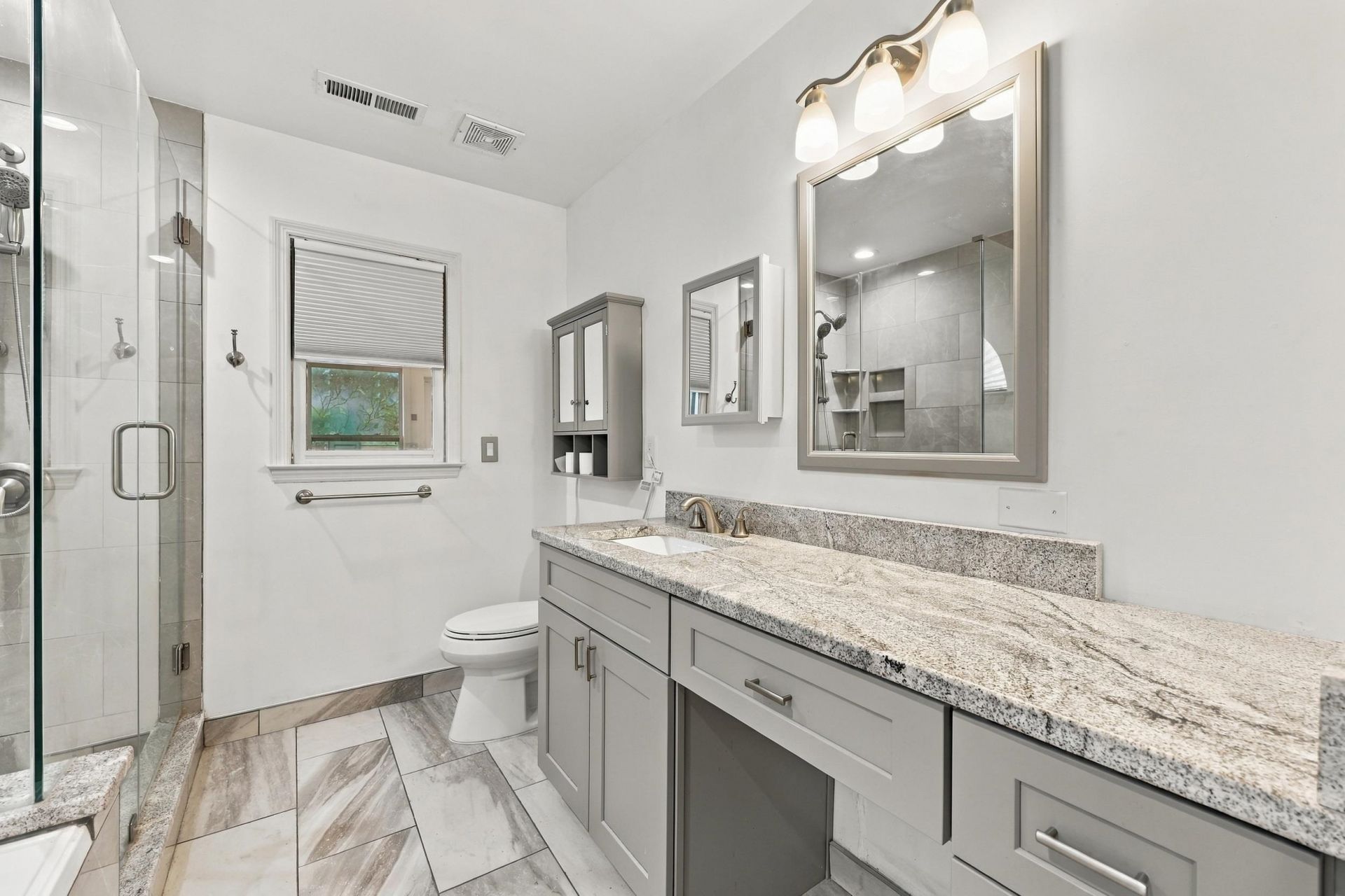 249 Robin Hood Circle Photo 17